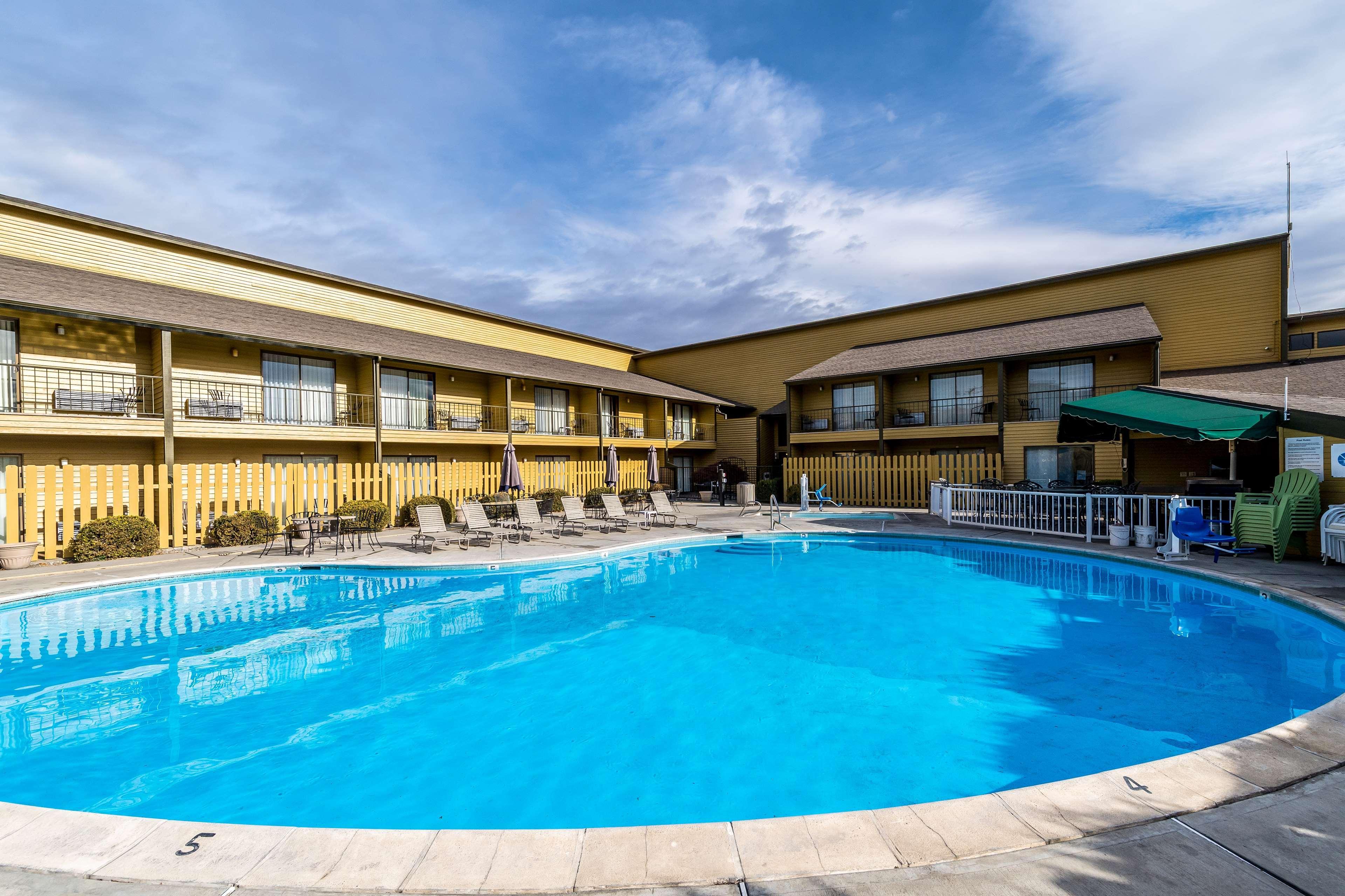 Fillmore Best Western La Posada Motel מראה חיצוני תמונה