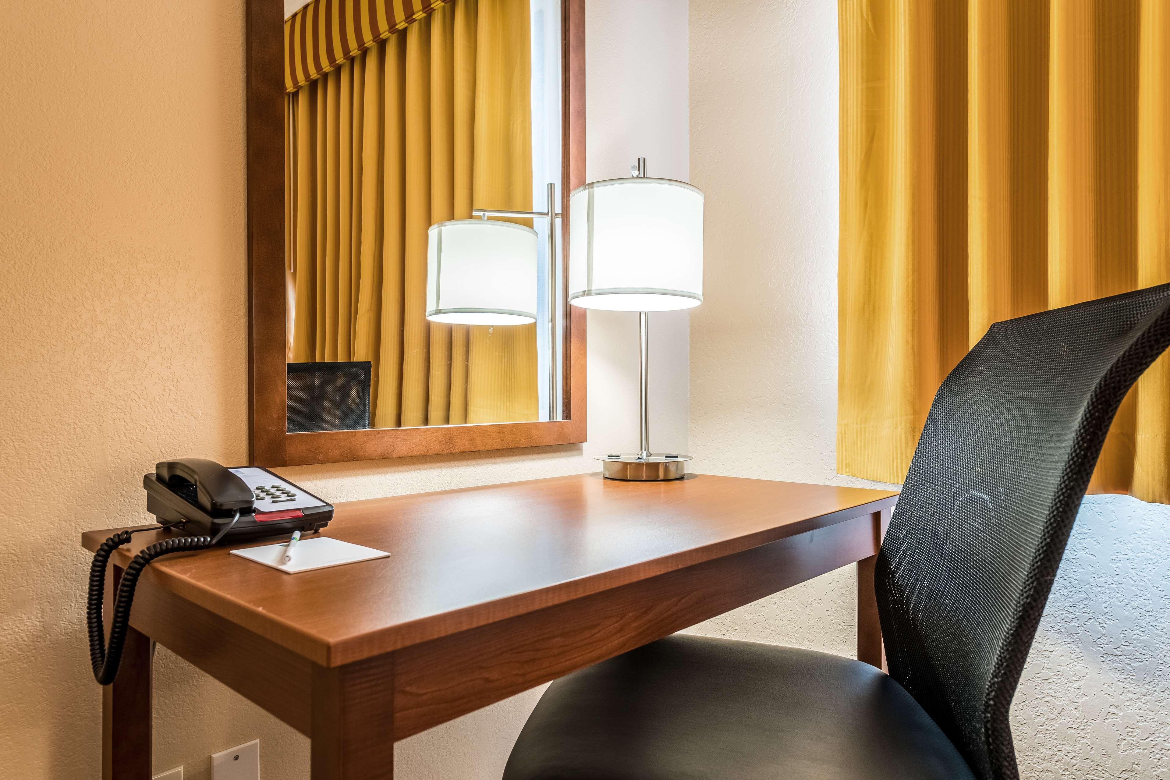 Fillmore Best Western La Posada Motel מראה חיצוני תמונה