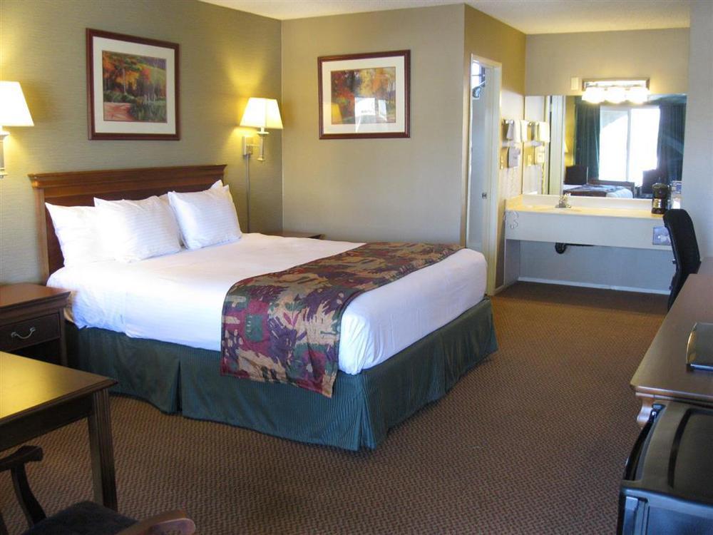Fillmore Best Western La Posada Motel חדר תמונה