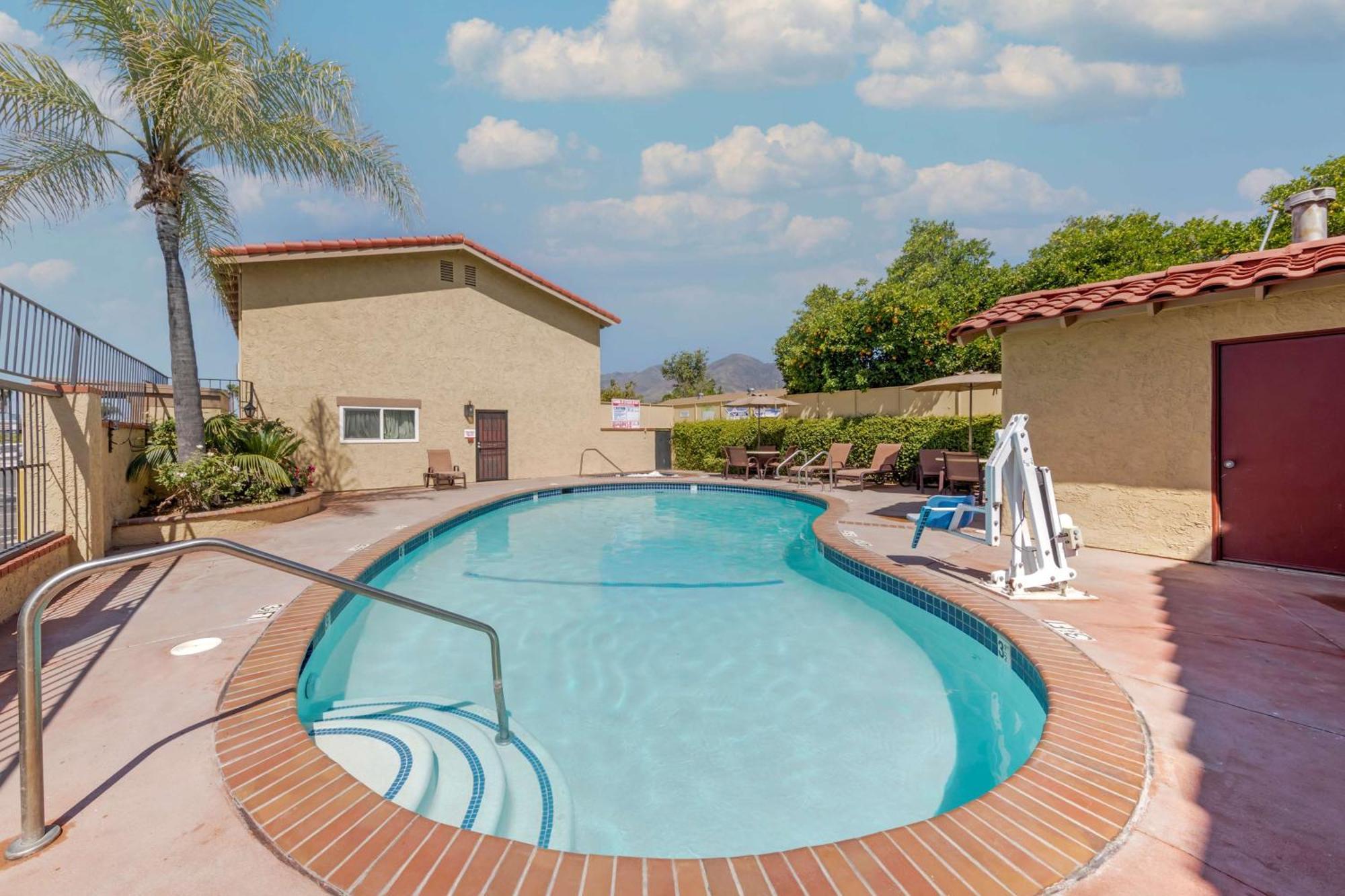 Fillmore Best Western La Posada Motel מראה חיצוני תמונה