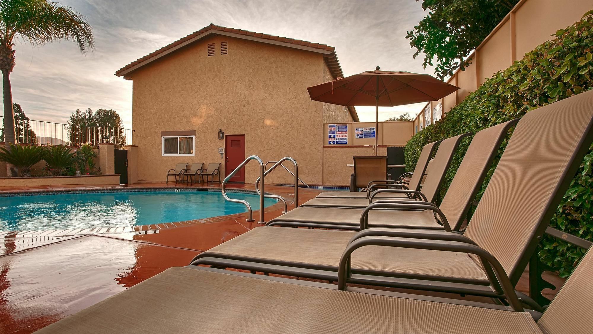 Fillmore Best Western La Posada Motel מראה חיצוני תמונה